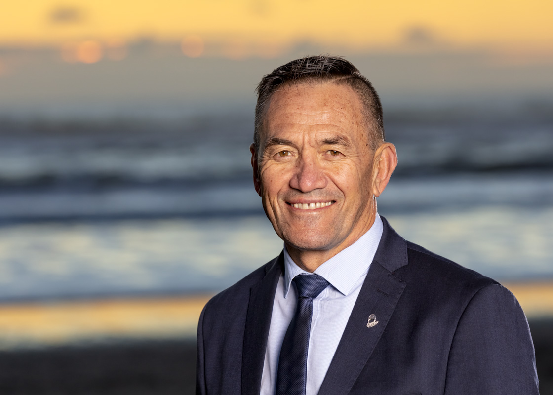 Howie Tamati captured at Back Beach, Ōnuku Taipari